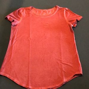 Lululemon tee